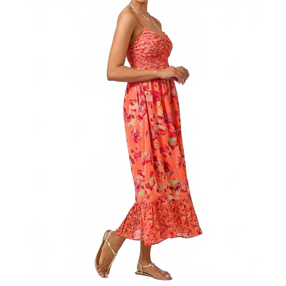 NEW MYSTREE twist adorn neckline smocked maxi dress in tomato red - Picture 3 of 6